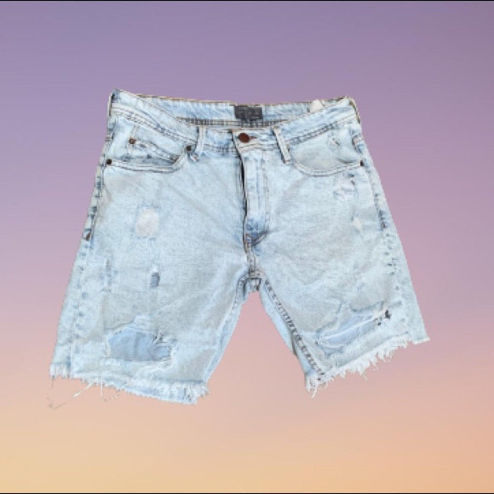 Cutoff Jean shorts